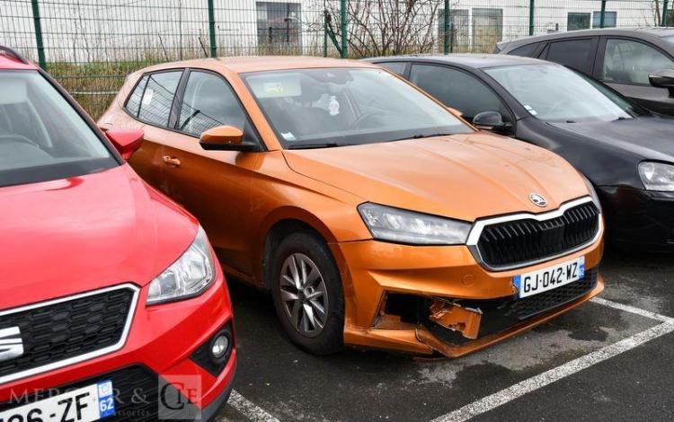 SKODA FABIA AMBITION vente à pro uniquement car mention ve du 26/12/25 ORA GJ-042-WZ