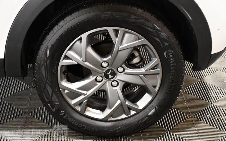 DS DS3 CROSSBACK 1.2 PURETECH 100ch BUSINESS ANCIEN VTC BLANC GJ-147-SP