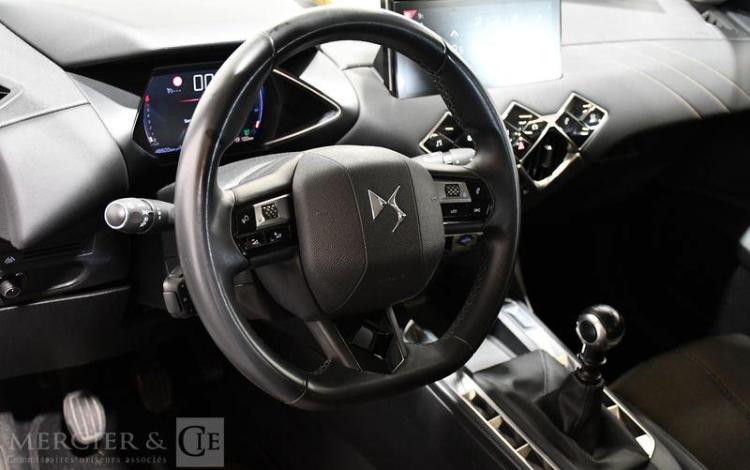 DS DS3 CROSSBACK PURE TECH 100 BUSINESS ancien vtc BLANC GJ-147-SP
