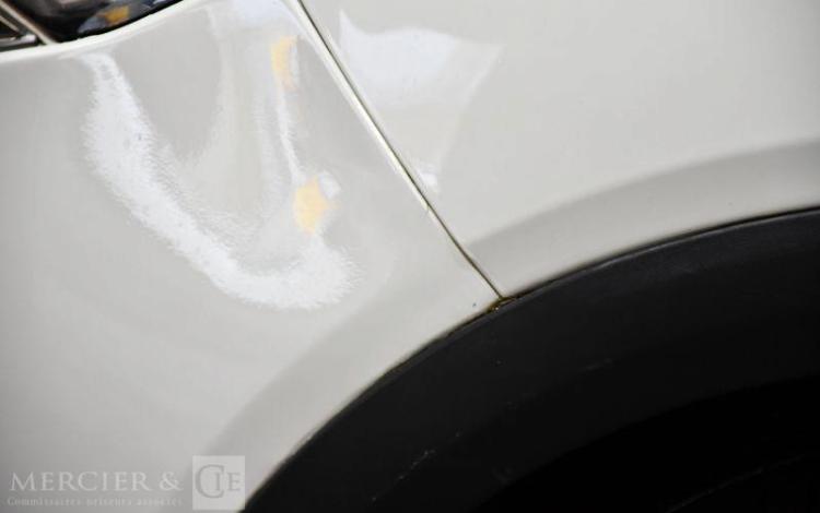 DS DS3 CROSSBACK 1.2 PURETECH 100ch BUSINESS ancien vtc BLANC GJ-220-SP