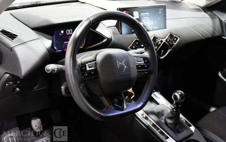 DS DS3 CROSSBACK 1.2 PURETECH 100ch BUSINESS ancien vtc BLANC GJ-220-SP