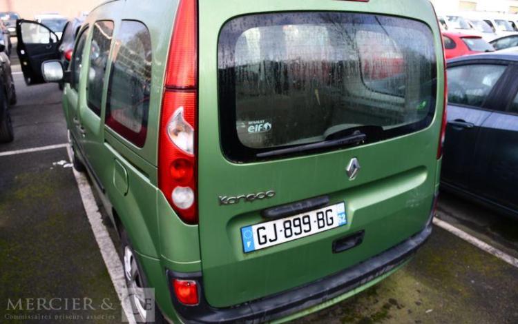RENAULT KANGOO VERT GJ-899-BG