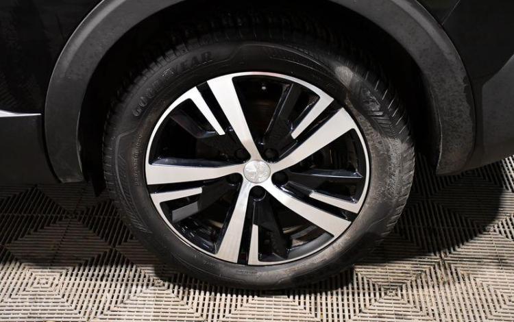 PEUGEOT 5008 GT BLUEHDI 130 NOIR GJ-951-VJ