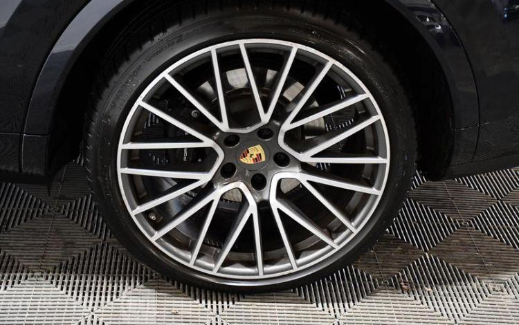 PORSCHE CAYENNE BLEU GL-190-KX