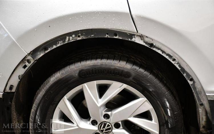 VOLKSWAGEN TIGUAN 2,0 TDI 150CH DSG7 GRIS GL-515-KY