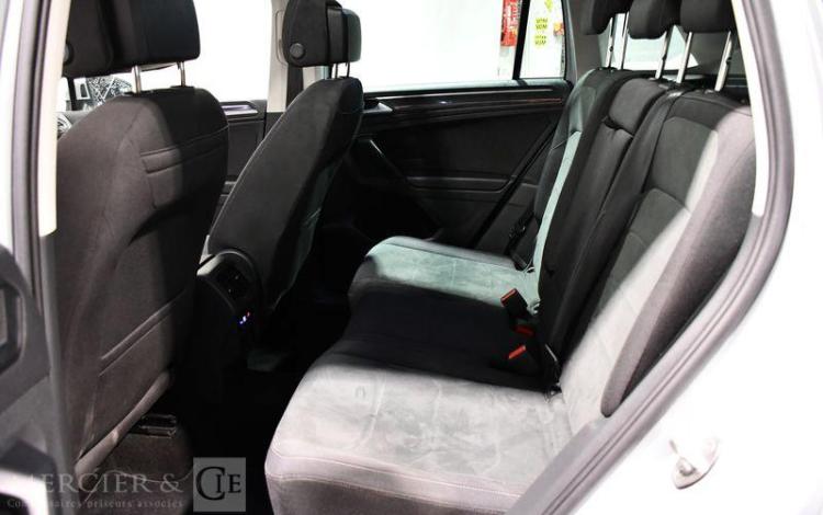 VOLKSWAGEN TIGUAN 2,0 TDI 150CH DSG7 GRIS GL-515-KY