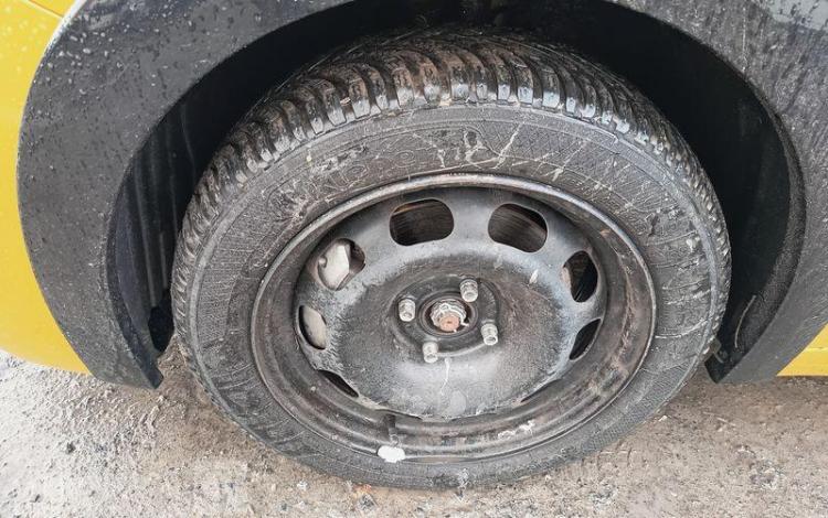 PEUGEOT e-208 ACTIVE JAUNE GL-705-KL