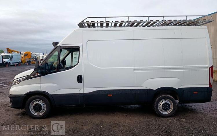 IVECO DAILY VI Fourgon Phase 3 35S18 3.0 D 16V Hi-Matic 175 cv Boîte auto – ANNEE 2023 BLANC GM-740-ZM