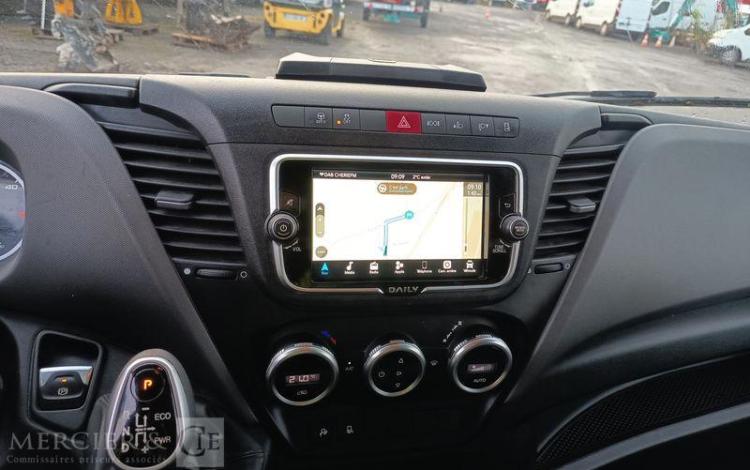 IVECO DAILY VI Fourgon Phase 3 35S18 3.0 D 16V Hi-Matic 175 cv Boîte auto – ANNEE 2023 BLANC GM-740-ZM