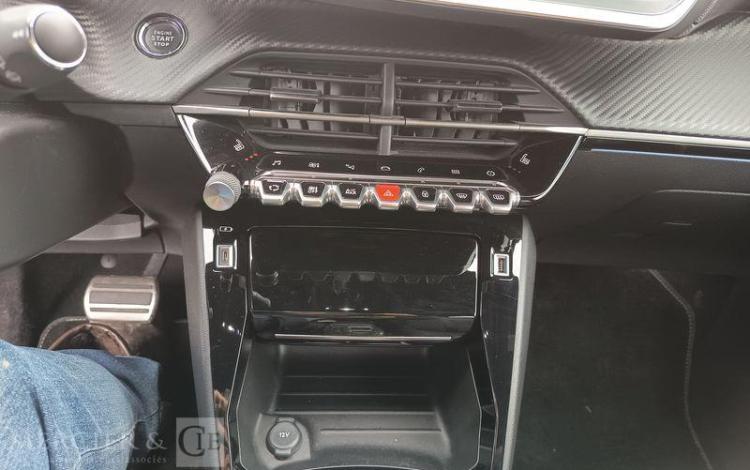 PEUGEOT 208 GT PURE TECH 130S&S EAT8 GRIS GM-977-LK