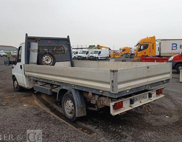 FIAT DUCATO 2,3 JTD 110CV AVEC PLATEAU – DIESEL – 161224 KMS – ANNEE 2004 BLANC GN-373-NL