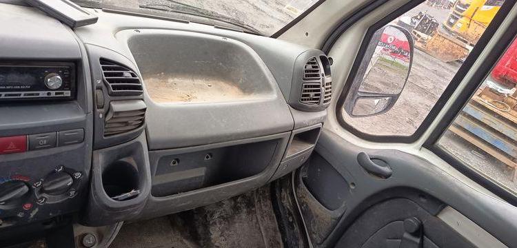 FIAT DUCATO 2,3 JTD 110CV AVEC PLATEAU – DIESEL – 161224 KMS – ANNEE 2004 BLANC GN-373-NL