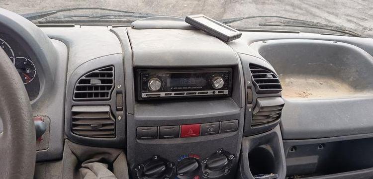 FIAT DUCATO 2,3 JTD 110CV AVEC PLATEAU – DIESEL – 161224 KMS – ANNEE 2004 BLANC GN-373-NL