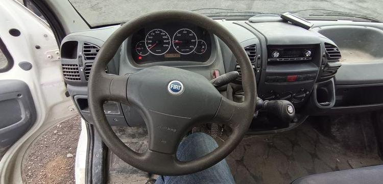 FIAT DUCATO 2,3 JTD 110CV AVEC PLATEAU – DIESEL – 161224 KMS – ANNEE 2004 BLANC GN-373-NL