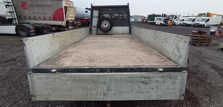 FIAT DUCATO 2,3 JTD 110CV AVEC PLATEAU – DIESEL – 161224 KMS – ANNEE 2004 BLANC GN-373-NL