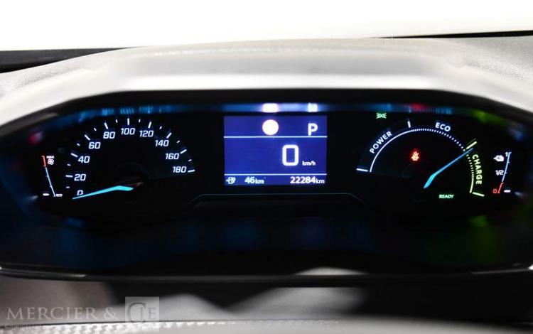 PEUGEOT e-2008 STYLE GRIS GN-521-BG