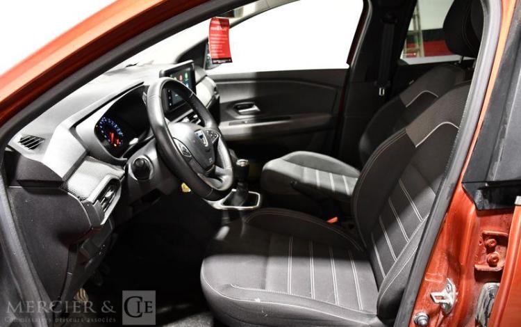 DACIA JOGGER CONFORT TCE 110 7PL BORDEAUX GN-522-BX