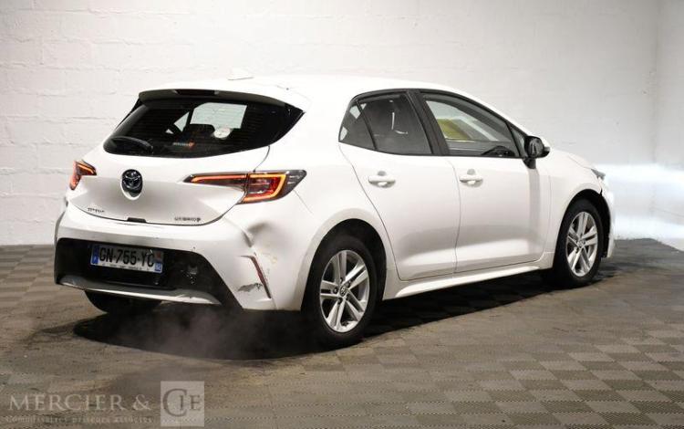 TOYOTA COROLLA 1.8 122H 100ch MHEV DYNAMIC BVA BLANC GN-755-YC