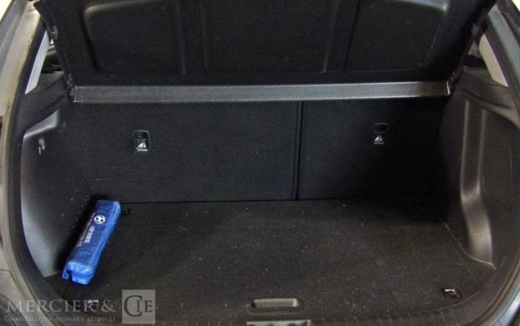 HYUNDAI KONA BUSINESS GRIS GN-961-HX