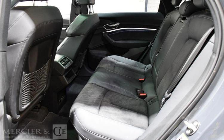 AUDI Q8 E-TRON SPORTBACK 55 410ch 114kWh S-LINE QUATTRO BVA GRIS GP-842-HG