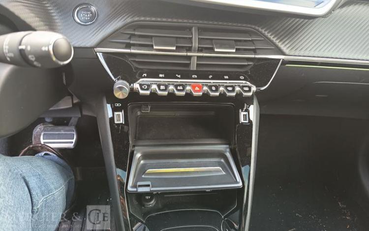 PEUGEOT 208 1,2 PURE TECH 130 S&S GT GRIS GP-968-FR