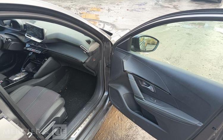 PEUGEOT 208 1,2 PURE TECH 130 S&S GT GRIS GP-968-FR