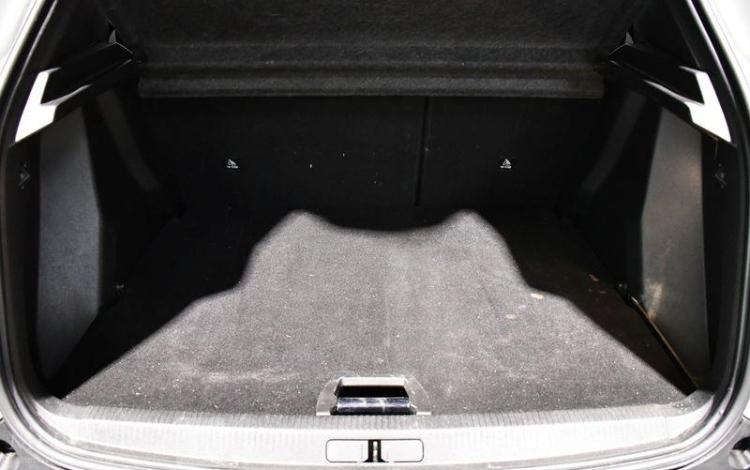 PEUGEOT 2008 STYLE PURE TECH 100 S&S BLANC GP-998-DM