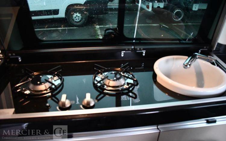 MERCEDES MARCO POLO 300D 2.0 CDI 210ch BVA NOIR GQ-164-VF