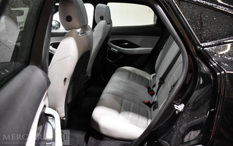 JAGUAR e-PACE FL P300 ER-DHSE 4M MY22 NOIR GQ-220-NV