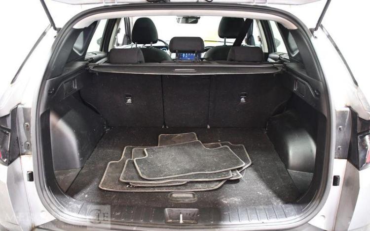 HYUNDAI TUCSON CREATIVE GRIS GQ-306-BK