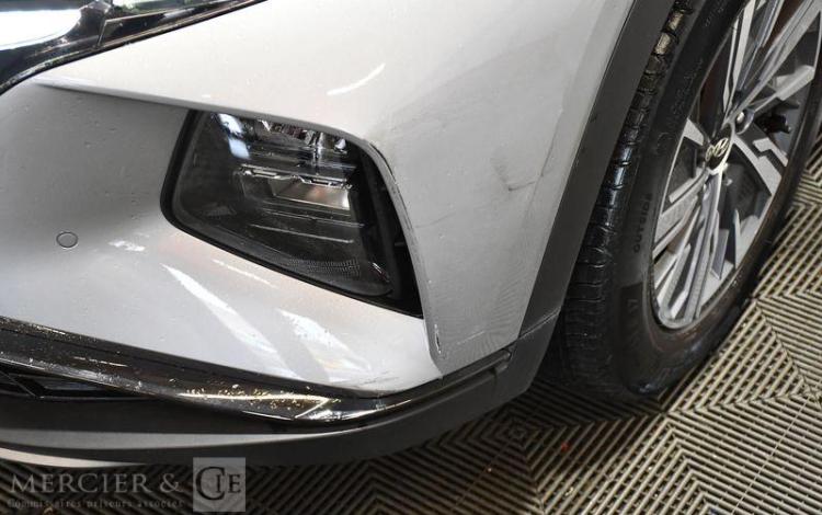 HYUNDAI TUCSON CREATIVE GRIS GQ-306-BK