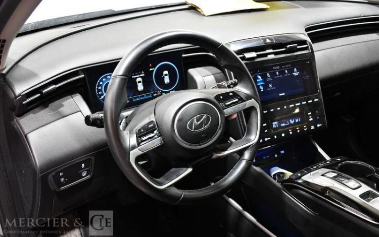 HYUNDAI TUCSON CREATIVE GRIS GQ-306-BK