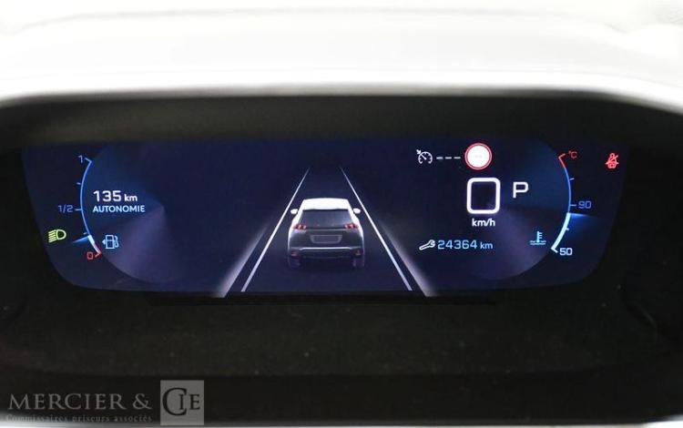 PEUGEOT 2008 ALLURE PACK BLUEHDI GRIS GQ-309-ZL