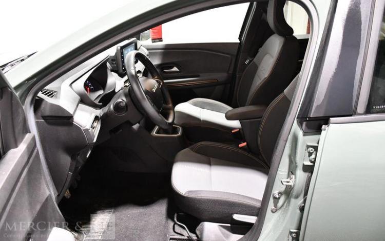 DACIA JOGGER EXTREME+ TCE 110 7PL VERT GQ-337-FJ