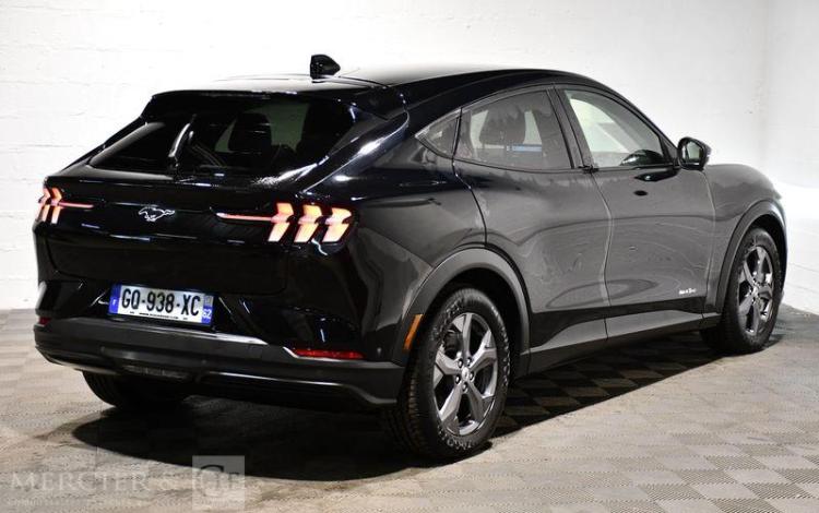 FORD MUSTANG MACH -E 75 KWH 2M23 NOIR GQ-938-XC