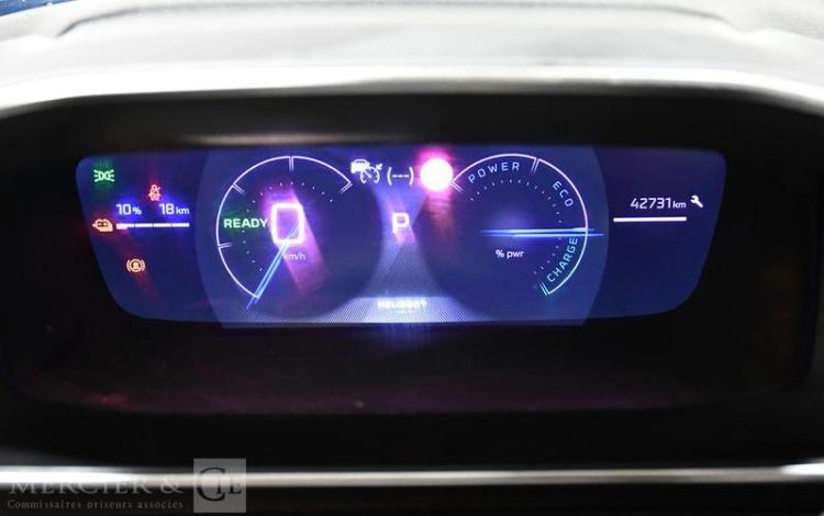 PEUGEOT e-2008 GT BLEU GR-884-GA