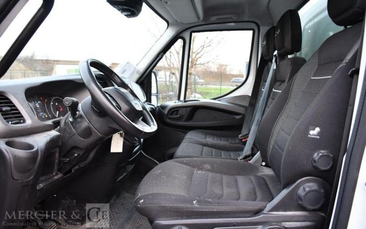 IVECO DAILY CAB 3,0 BLANC GS-178-HA