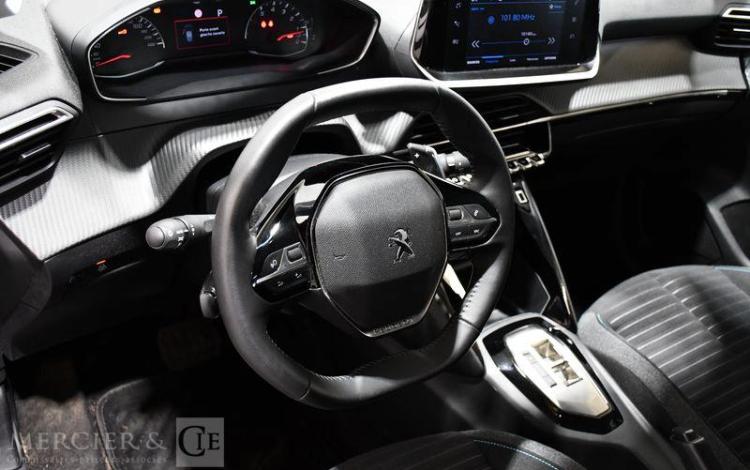 PEUGEOT 208 STYLE PURETECH 100 S&S EAT NOIR GS-875-CN