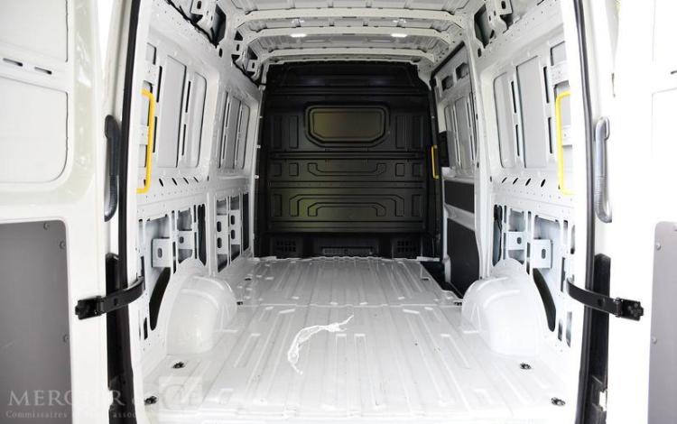 VOLKSWAGEN E-CRAFTER VAN 35 L3H3 11M3 TRAC 136CH BLANC GS-925-CA