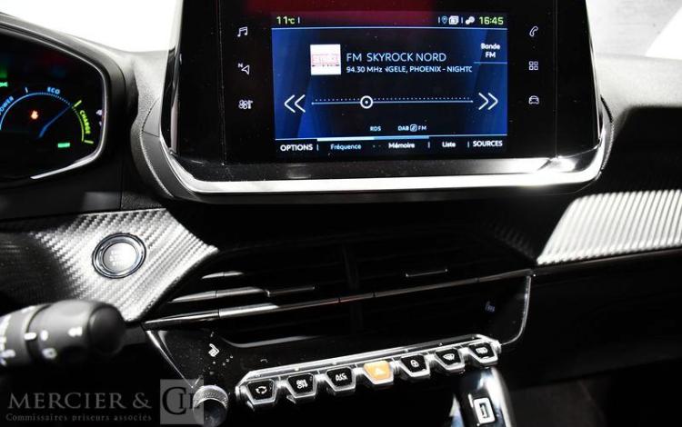 PEUGEOT e-208 STYLE NOIR GT-467-YA