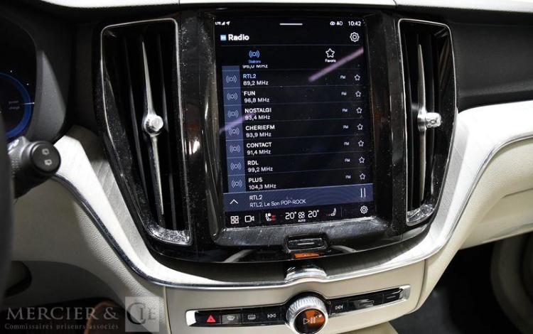 VOLVO XC60 T6 INS 4M NOIR GT-672-GR