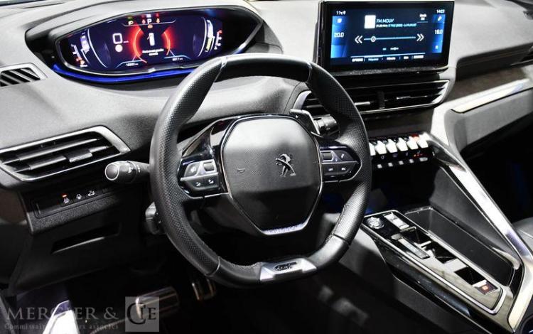 PEUGEOT 5008 GT HYBRID 136 e-DCS NOIR GV-718-JG