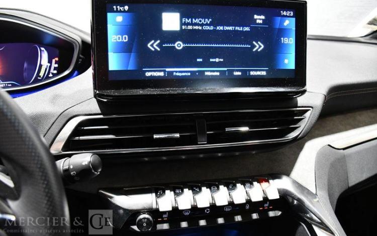 PEUGEOT 5008 GT HYBRID 136 e-DCS NOIR GV-718-JG