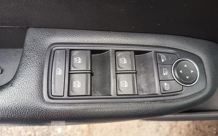 RENAULT ARKANA EVOLUTION MILD HYBRID 140 EDC 22 NOIR GV-868-QH