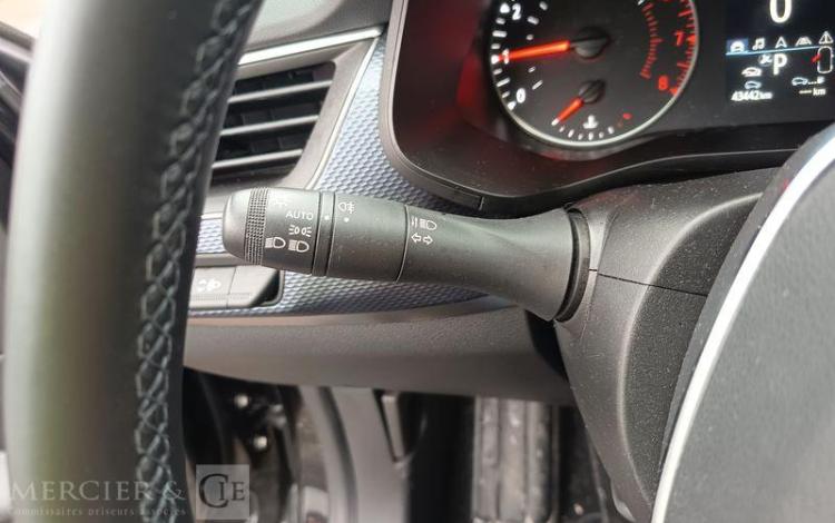 RENAULT ARKANA EVOLUTION MILD HYBRID 140 EDC 22 NOIR GV-868-QH