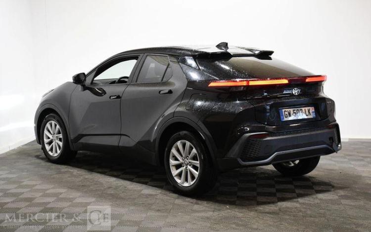 TOYOTA C-HR HYBRIDE NOIR GW-507-LK
