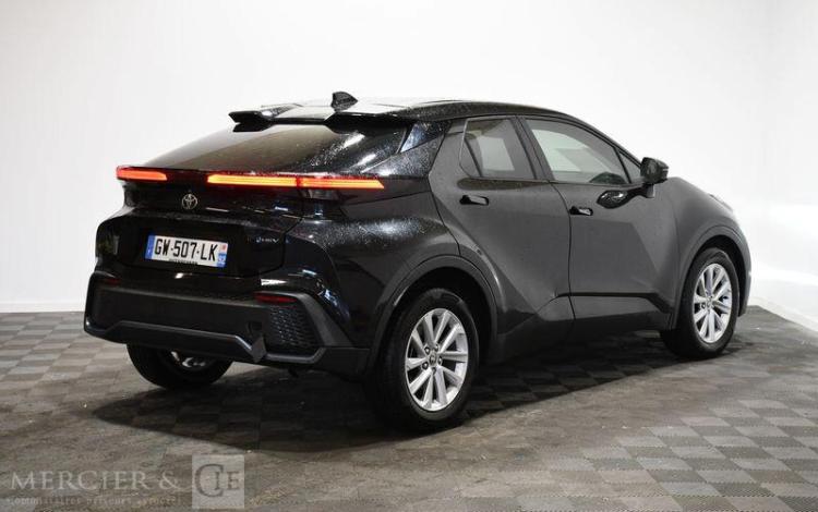 TOYOTA C-HR HYBRIDE NOIR GW-507-LK