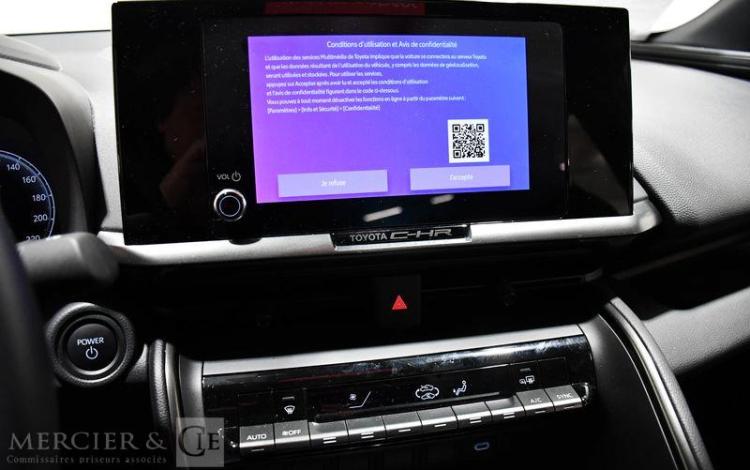 TOYOTA C-HR HYBRIDE BLEU GW-693-LF