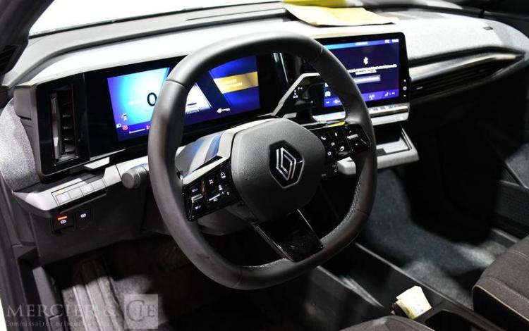 RENAULT MEGANE E-TECH EQUILIBRE 130CH AUTONOMIE URB BLANC GW-727-WL