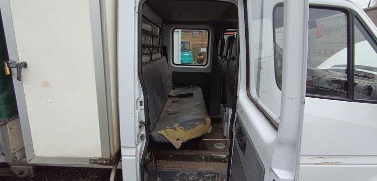 MERCEDES SPRINTER 411CDI 35 2.2D 109 CV  BENNE DOUBLE CABINE – DIESEL – AN 2003 BLANC GW-786-DH